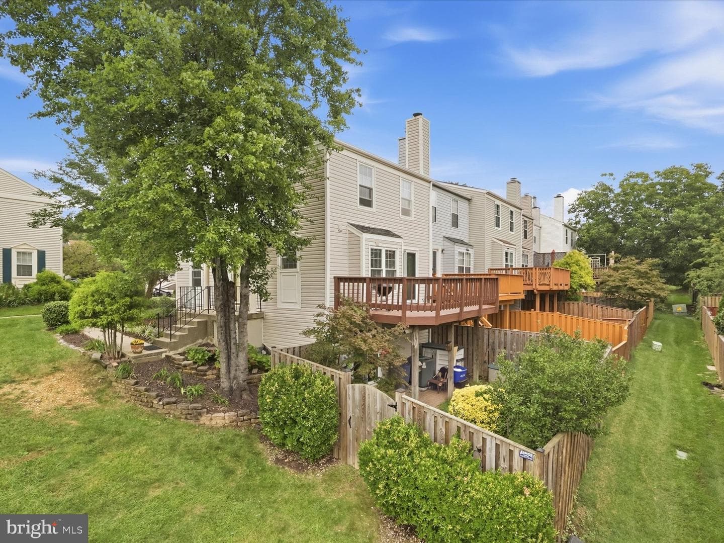 6571 Rundale Ct, Alexandria, VA 22315-3459, United States - Photo 1