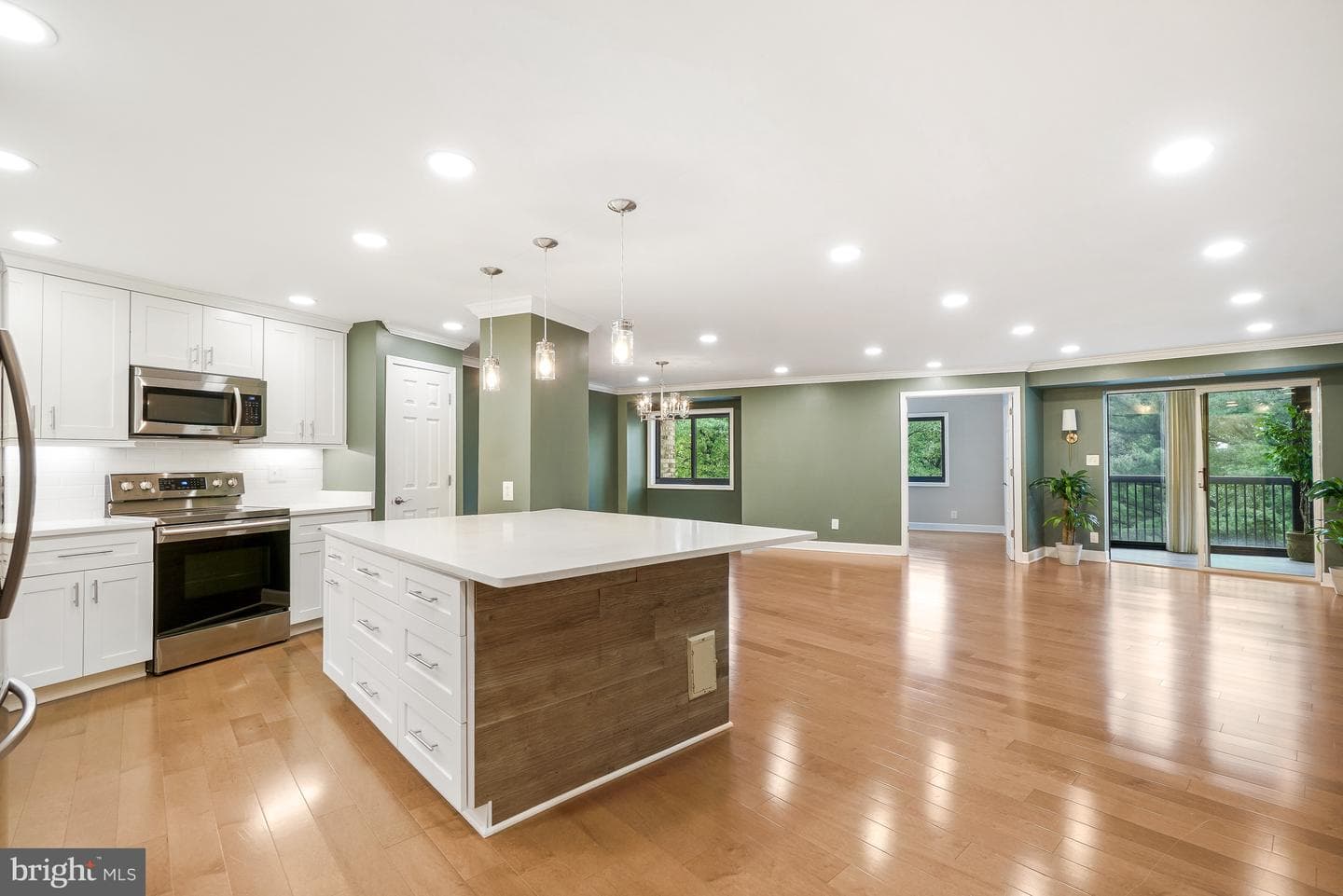 5904 MOUNT EAGLE DR #1214,ALEXANDRIA,VA,22303,FAIRFAX