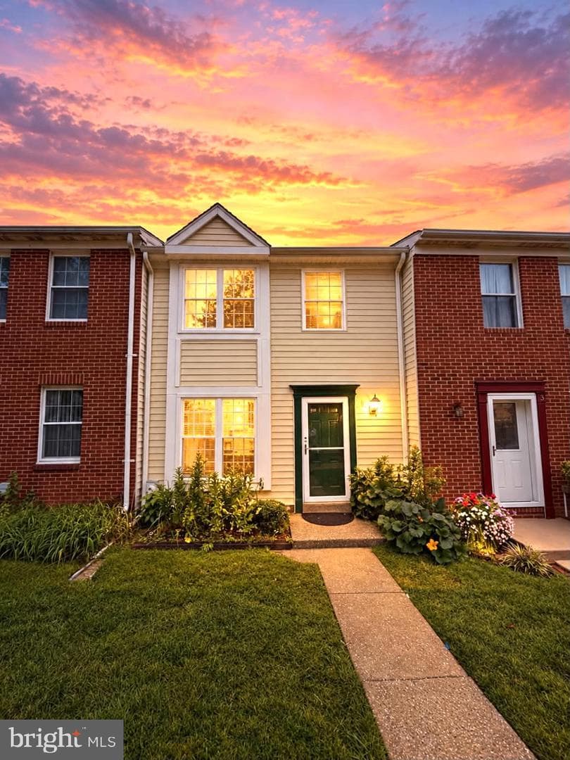 5 Reaching CIR BALTIMORE MD 21221