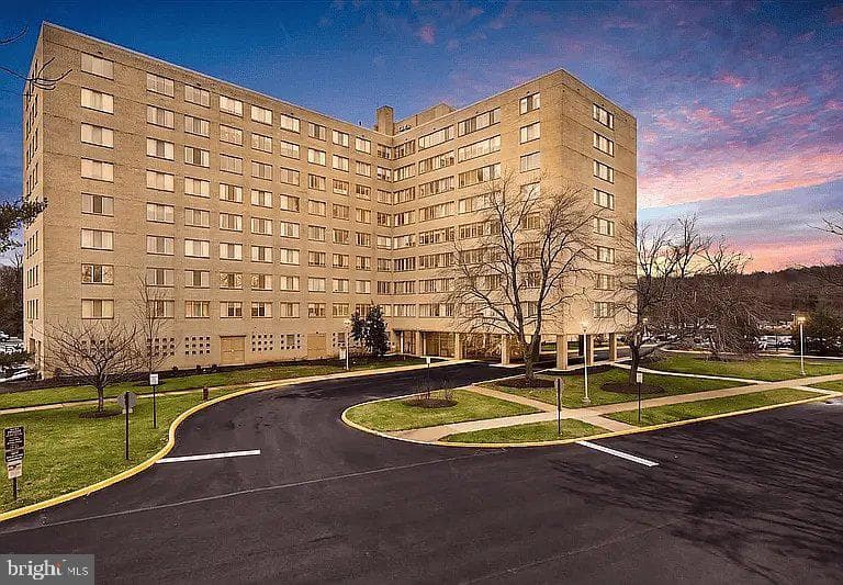 6641 Wakefield Dr, Alexandria, VA 22307-6859, United States
