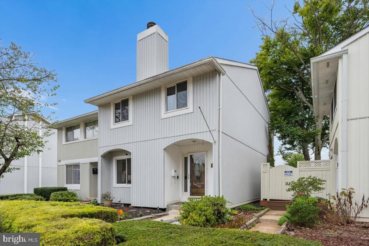 18527 Eagles Roost Dr, Germantown, MD 20874-2101, United States
