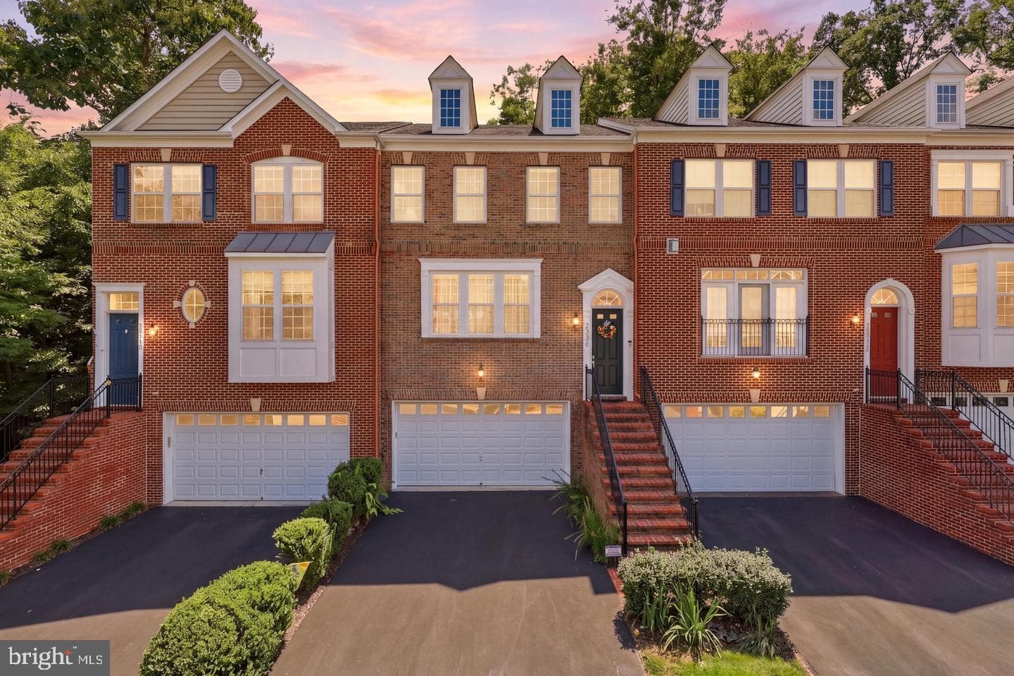 20200 CENTER BROOK SQ,STERLING,VA,20165,LOUDOUN