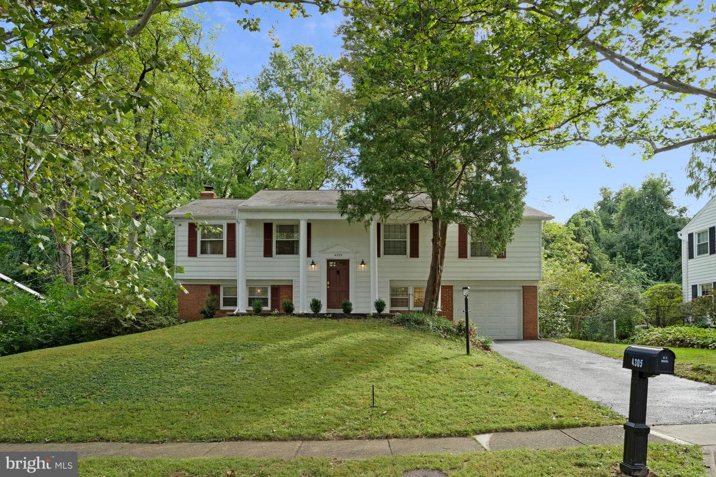 4305 Markwood Ln, Fairfax, VA 22033-3639, United States