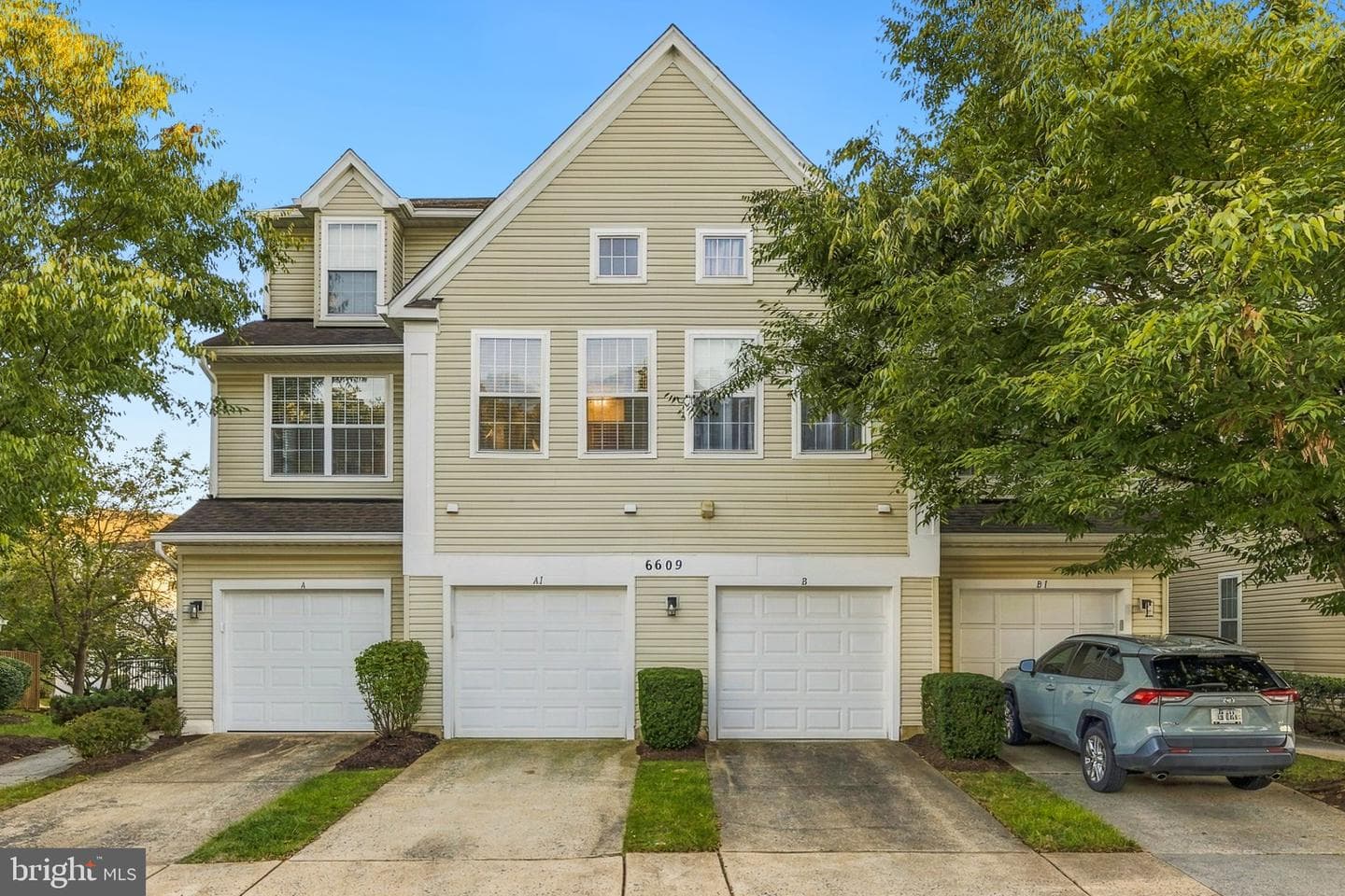 6609 NETTIES LANE 1509