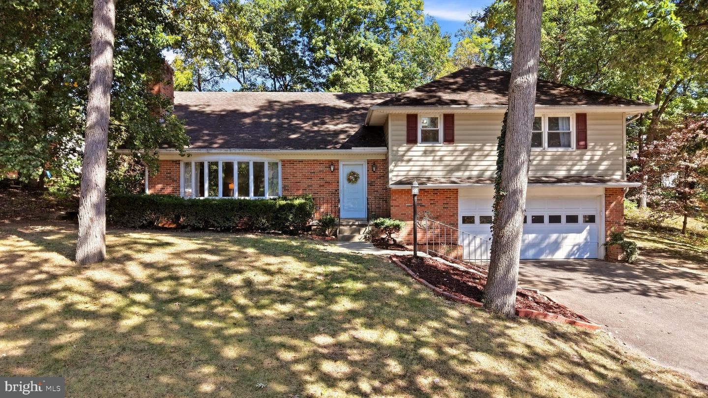 107 Oak Ridge Ln, Winchester, VA 22602-7813, United States