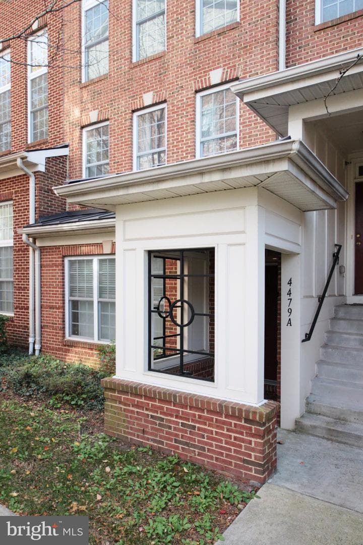 4479 Beacon Grove Cir, Fairfax, VA 22033-6037, United States