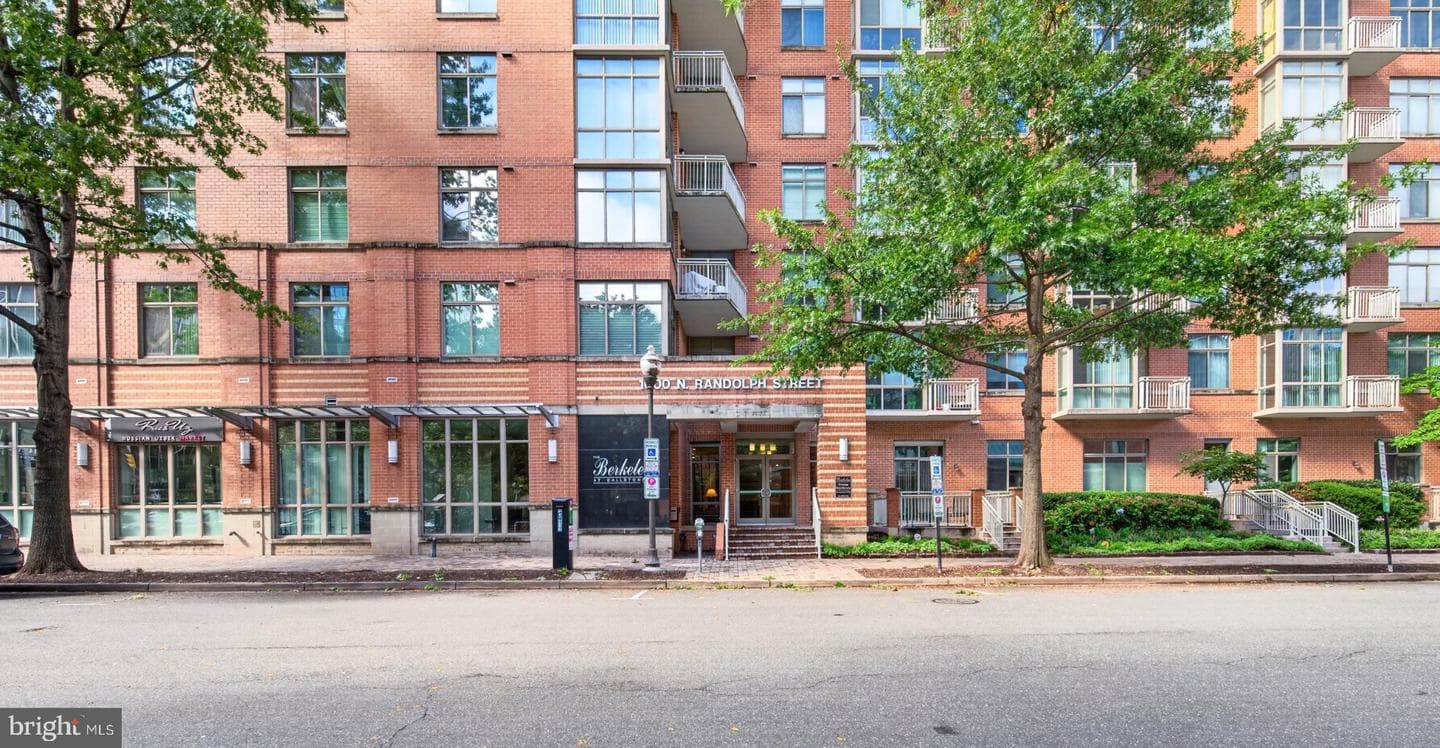 1000 N Randolph St, Arlington, VA 22201-5627, United States