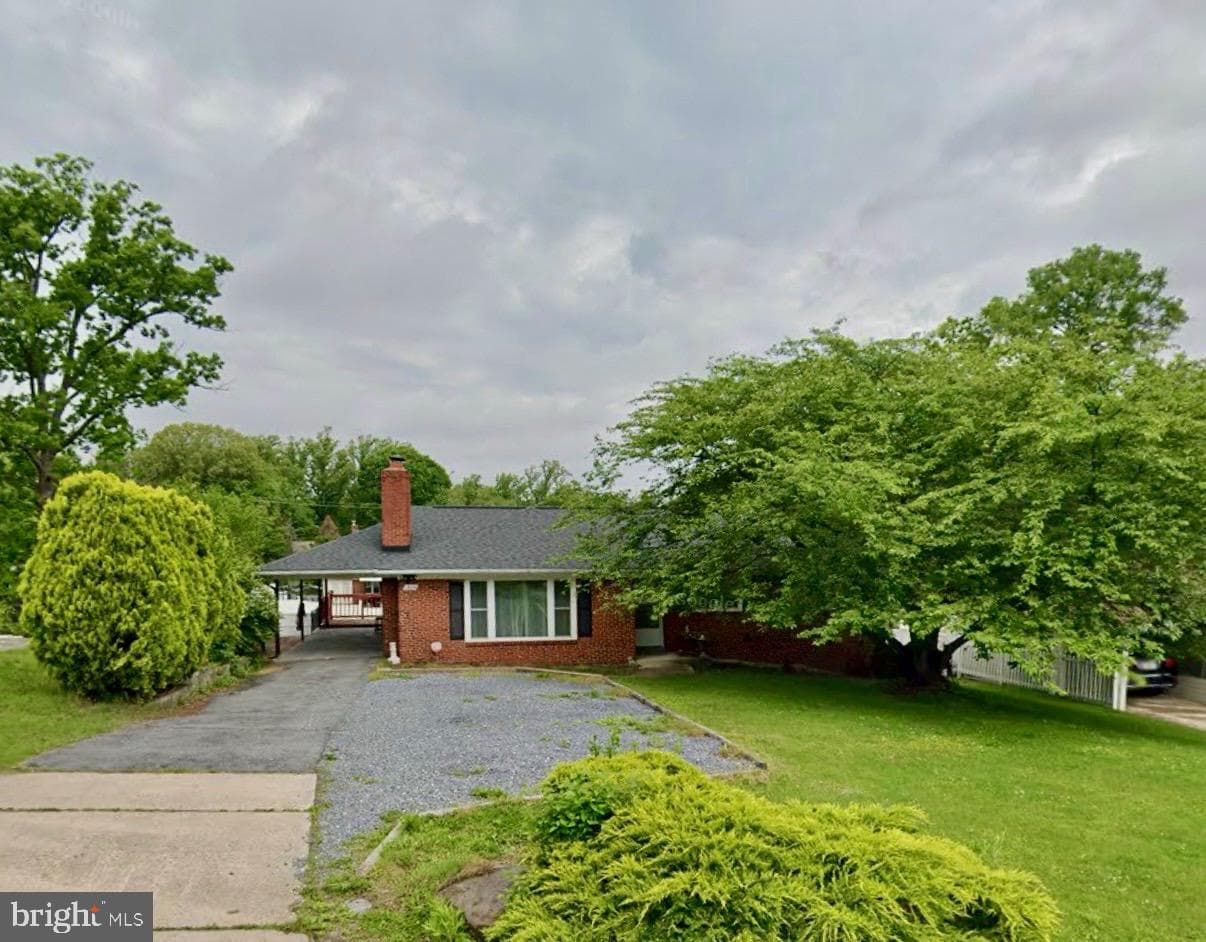 1906 Forest DR SILVER SPRING MD 20903