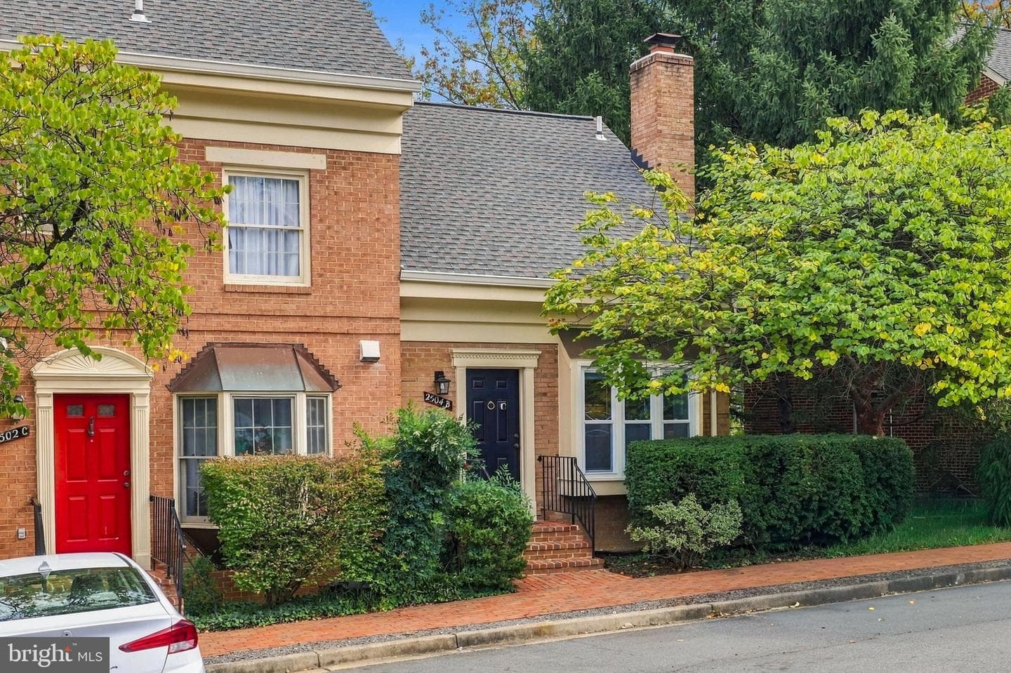 2504 Fairfax Dr, Arlington, VA 22201-2850, United States
