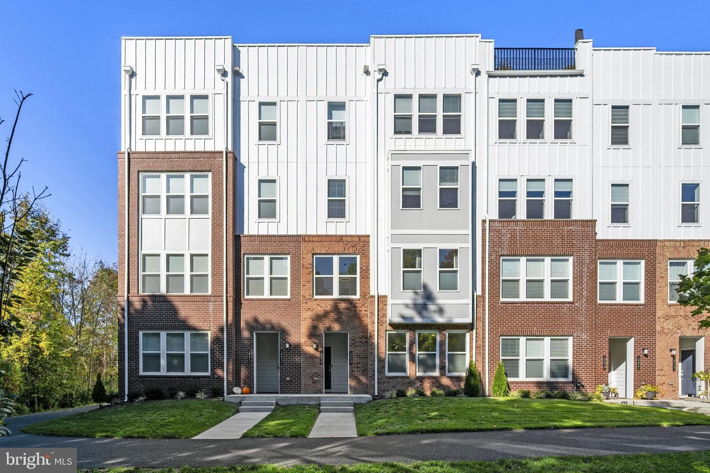 19937 Lavender Dust Sq, Ashburn, VA 20147-3037, United States