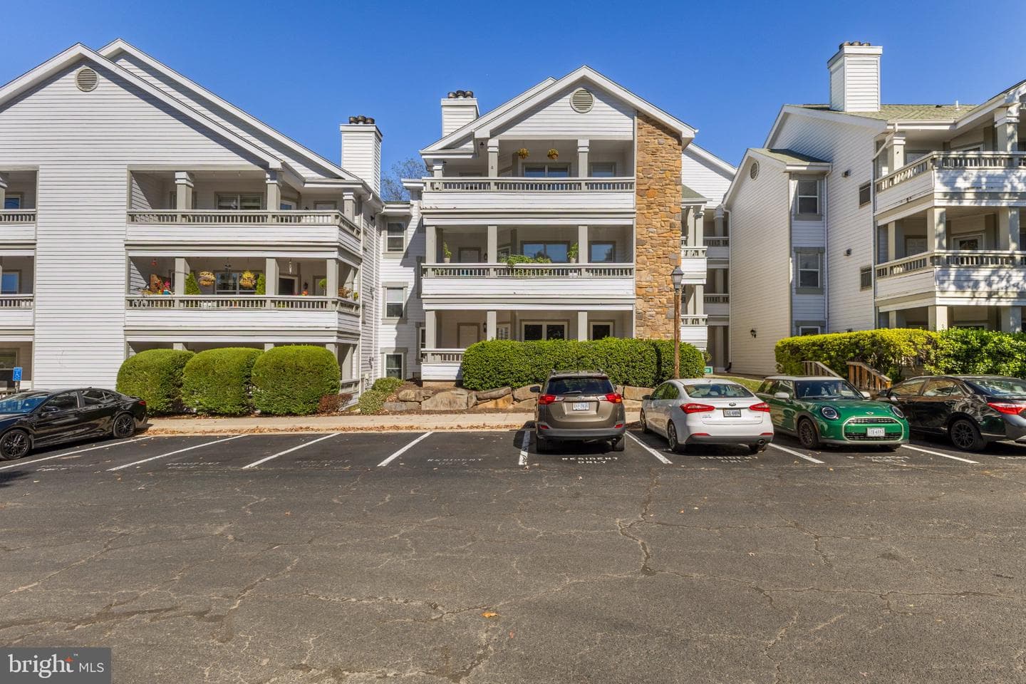 4409 Fair Stone Dr, Fairfax, VA 22033-5113, United States