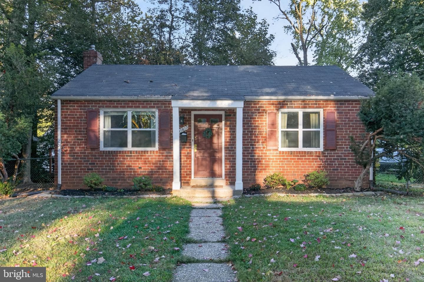 11813 College View Dr, Silver Spring, MD 20902-2342, United States