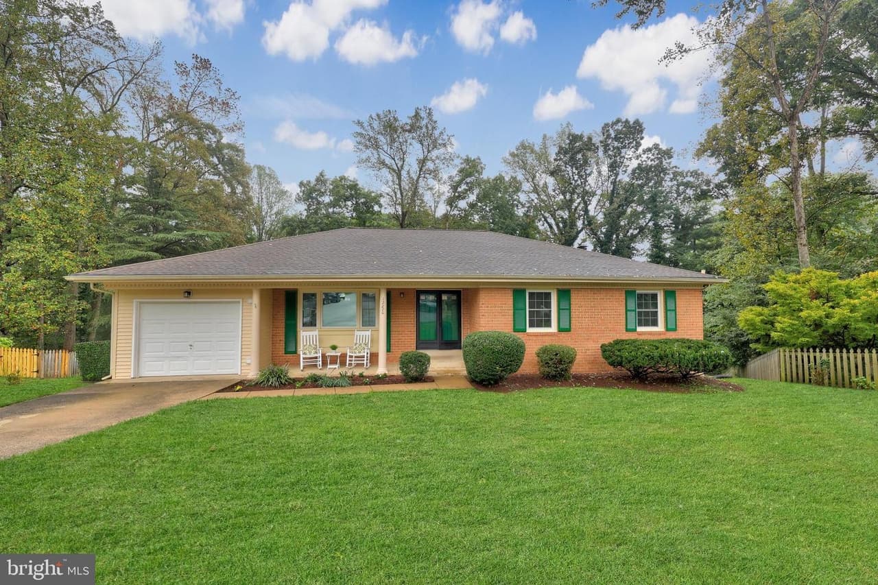 12220 Redwood - Photo 1