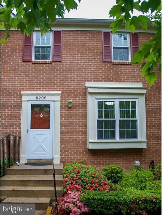 8208 Stationhouse - Photo 1