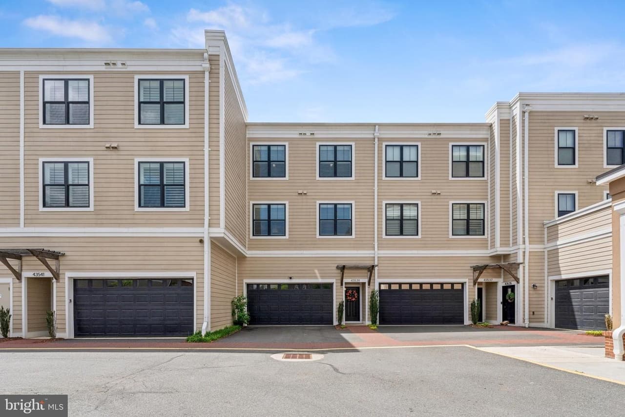 43539 Michigan - Photo 1
