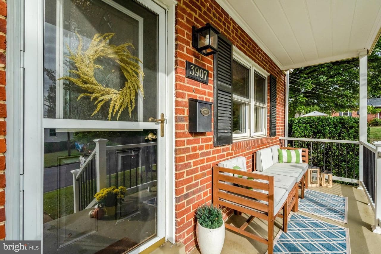 3907 Fairview - Photo 1