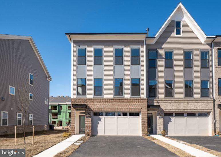 23675 Hardesty - Photo 1