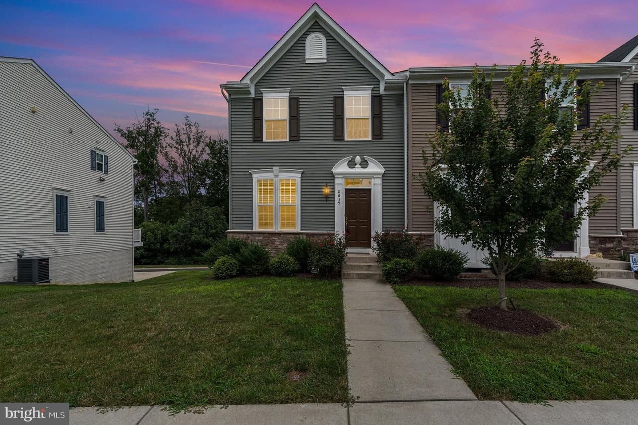 8639 Rosecrans - Photo 1