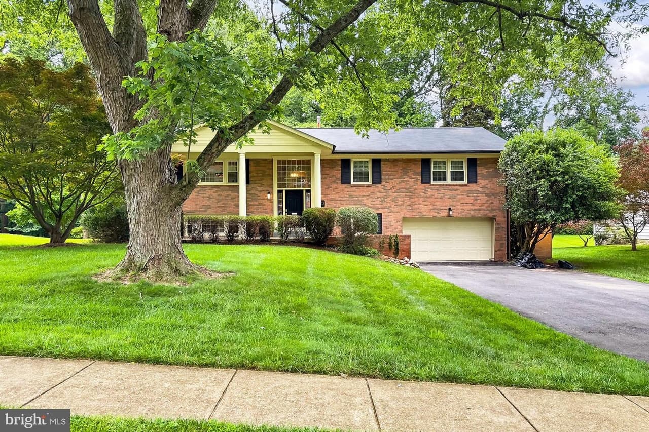 6623 Kennedy - Photo 1