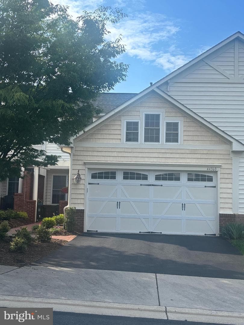 44360 Oakmont Manor - Photo 1