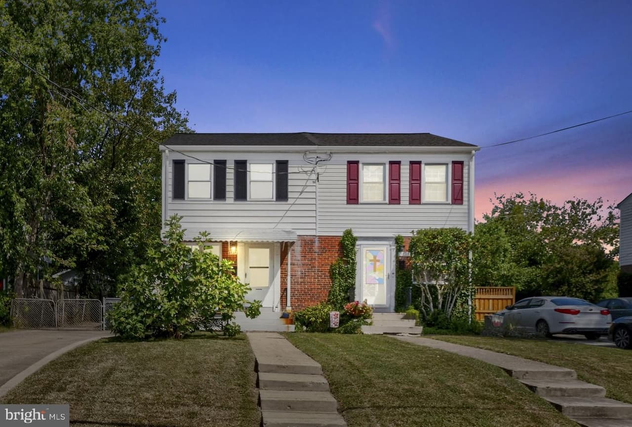 6729 Radcliffe - Photo 1