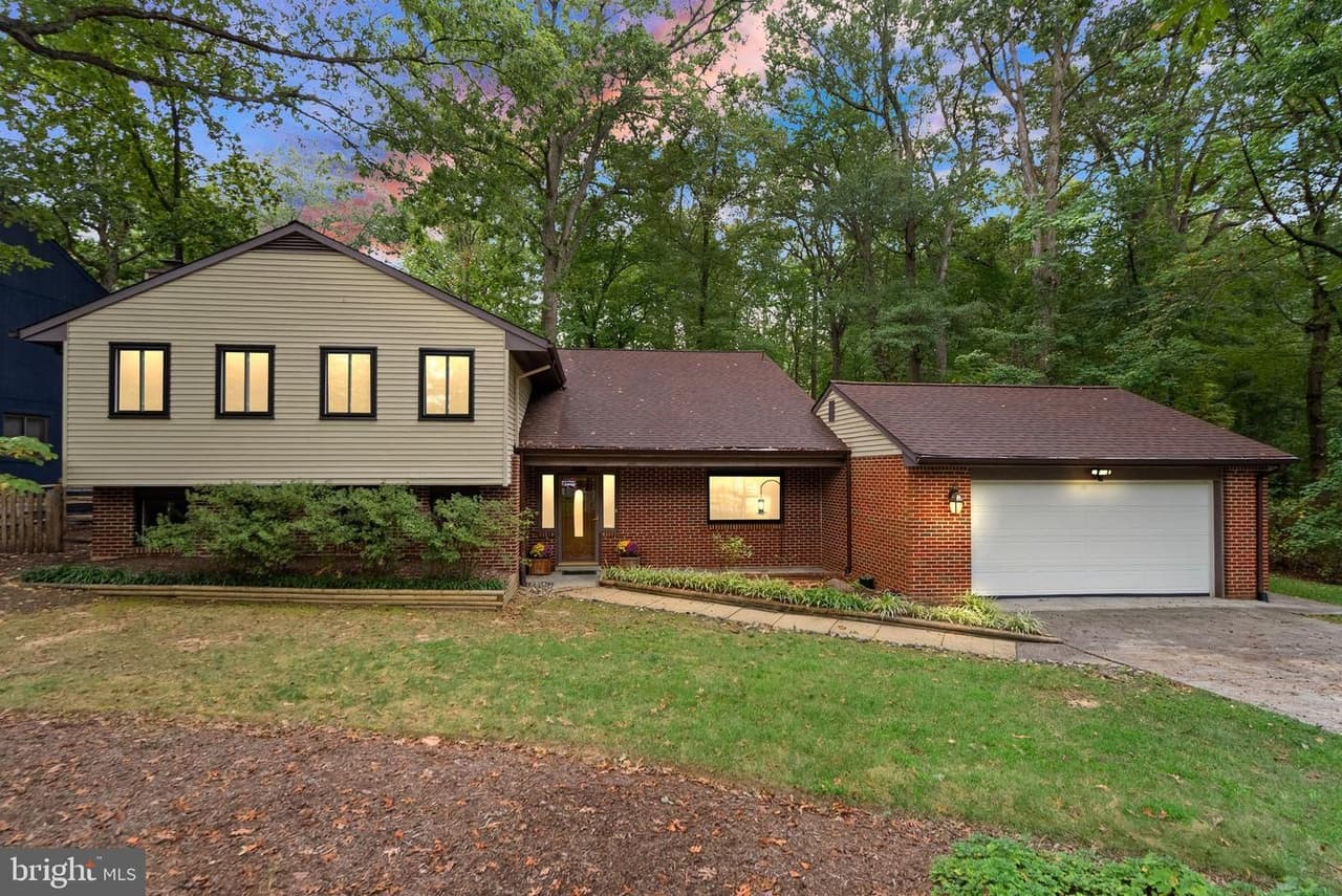 2510 Freetown - Photo 1