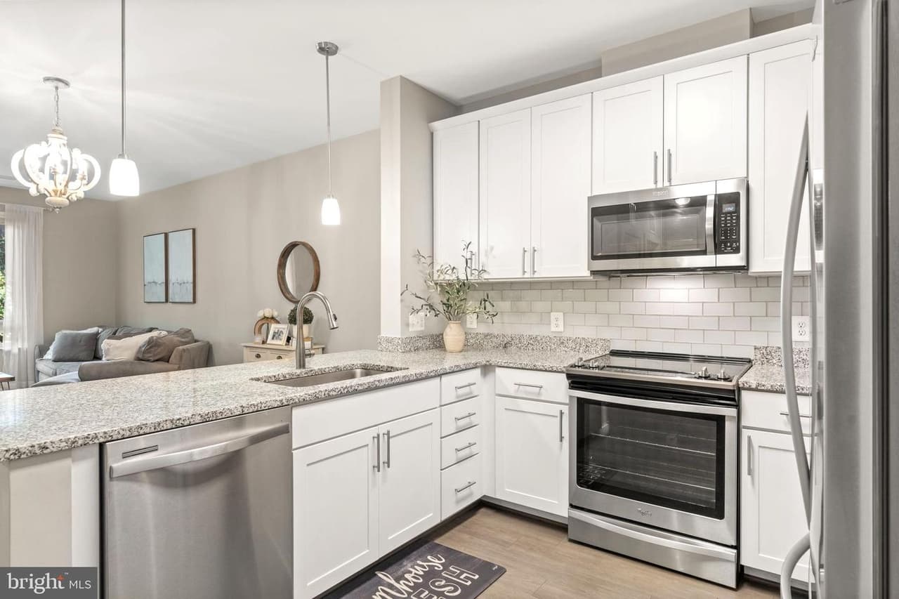 9450 Silver King Unit#308 - Photo 1