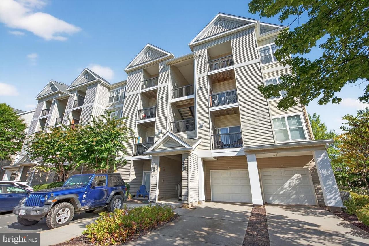 5123 Travis Edward Unit#J - Photo 1