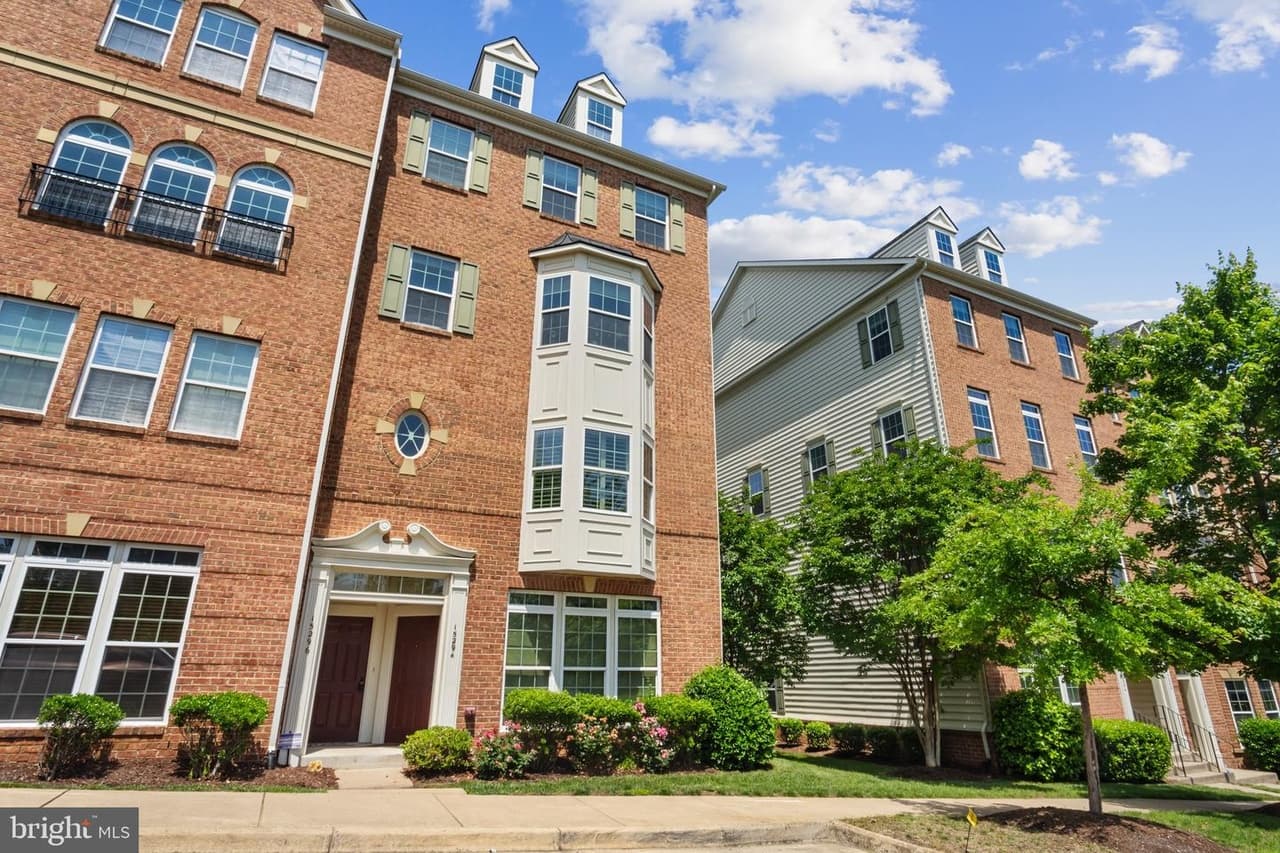 15296 Regents Park - Photo 1