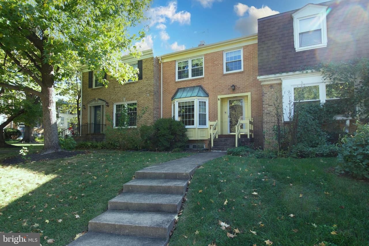 2417 Falls Place - Photo 1